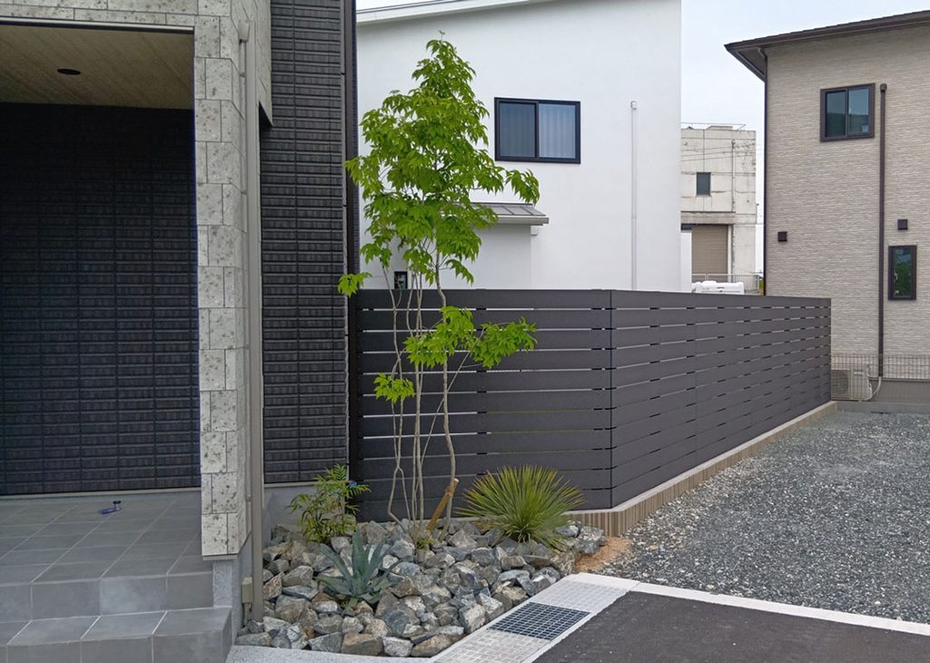 姫路市の新築外構工事:目隠しフェンス01