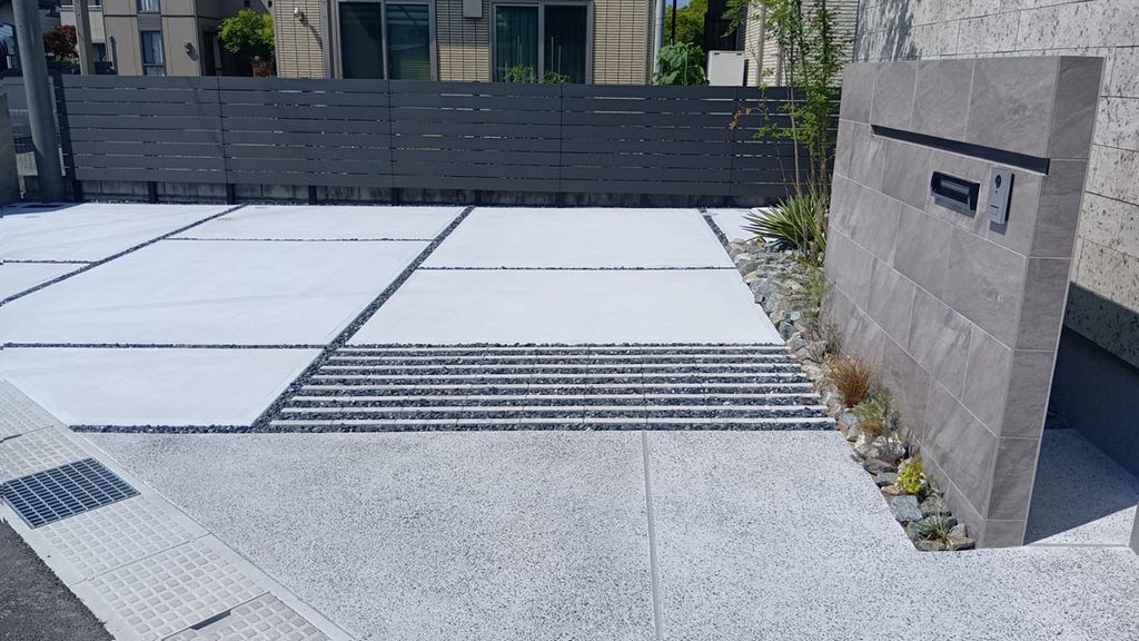 姫路市の新築外構工事:駐車場と土間01