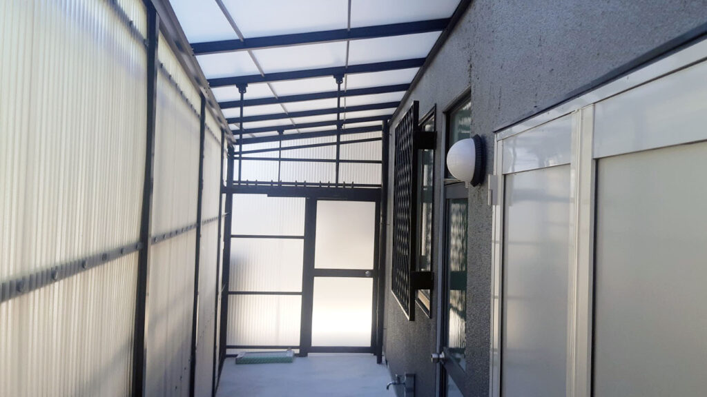 芦屋市のリフォーム外構工事：施工後の勝手口01